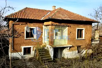Къща във Велико Търново, с. Козловец