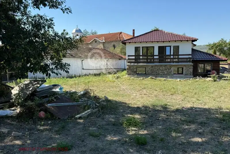 House in Oblast Veliko Tyrnovo, Kypinovo