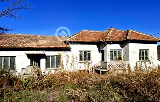 Къща във Велико Търново, с. Масларево