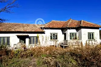 Къща във Велико Търново, с. Масларево