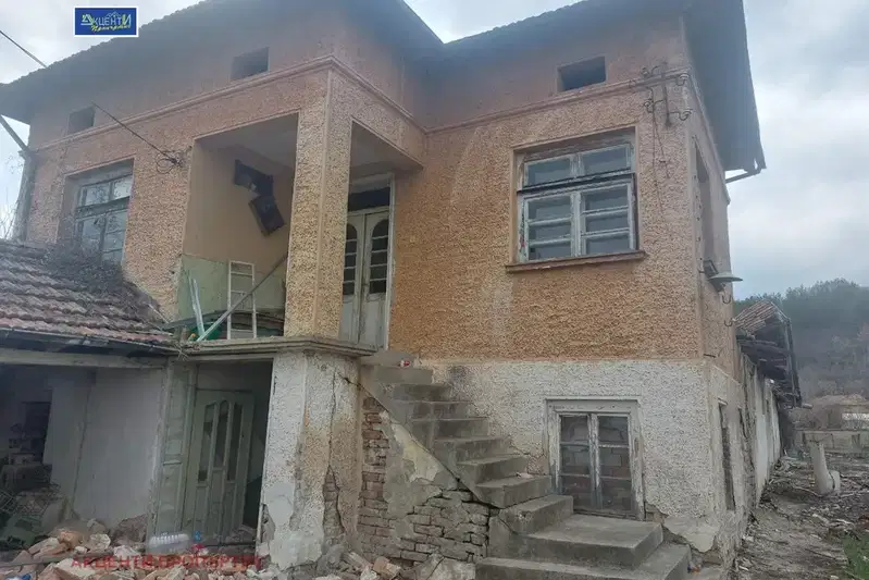 House in Oblast Veliko Tyrnovo, Mihalci