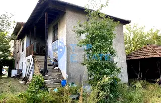 Къща във Велико Търново, с. Ново село