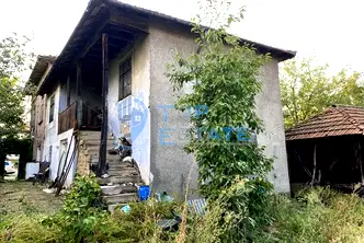 Къща във Велико Търново, с. Ново село