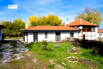 Къща във Велико Търново, с. Ново село