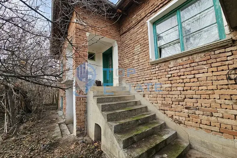 Къща във Велико Търново, с. Овча могила