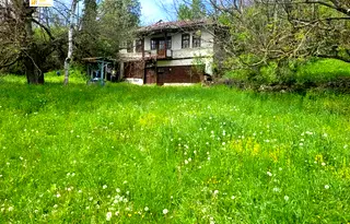 Къща във Велико Търново, с. Плаково