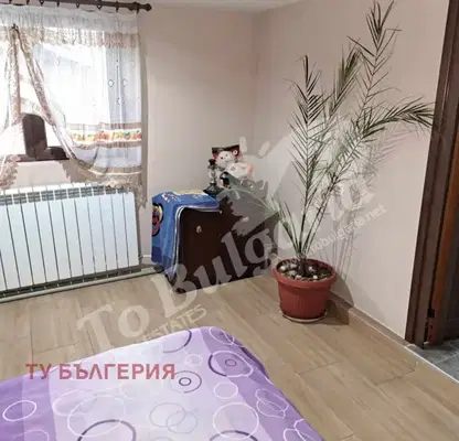 Снимка 4 — Къща във Велико Търново, с. Плаково