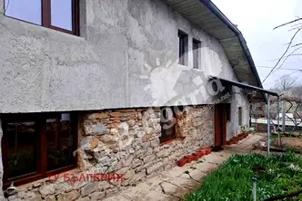 Къща във Велико Търново, с. Плаково