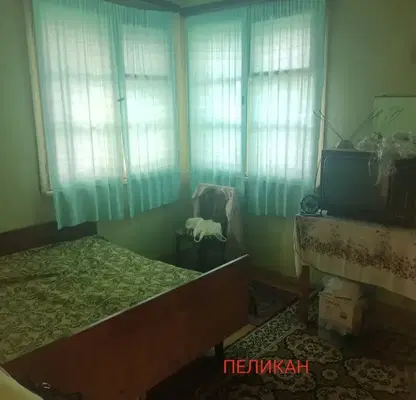 Снимка 2 — Къща във Велико Търново, с. Поликраище