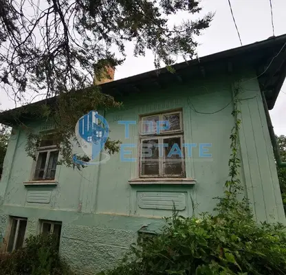 Снимка 2 — Къща във Велико Търново, с. Поликраище