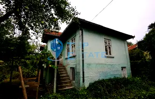 Къща във Велико Търново, с. Поликраище