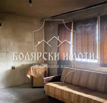 Снимка 4 — Къща във Велико Търново, с. Първомайци