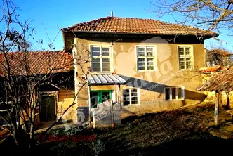 Къща във Велико Търново, с. Русаля