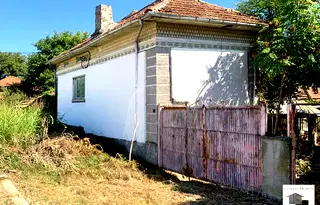 Къща във Велико Търново, с. Страхилово