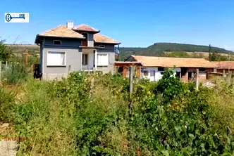 Къща във Велико Търново, с. Вишов