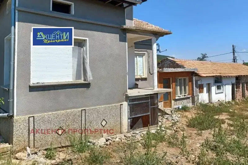 House in Oblast Veliko Tyrnovo, с. Вишов