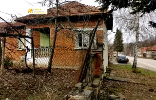 Къща във Велико Търново, с. Вързулица