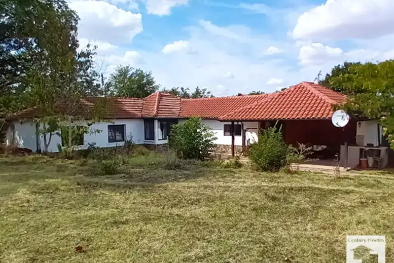 Къща във Велико Търново, с. Янтра