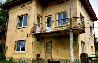Къща във Враца, с. Долна Кремена