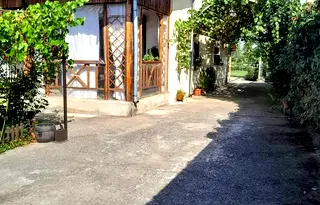 Къща в Ямбол, Стралджа