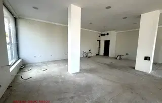 Магазин в Ямбол, Аврен