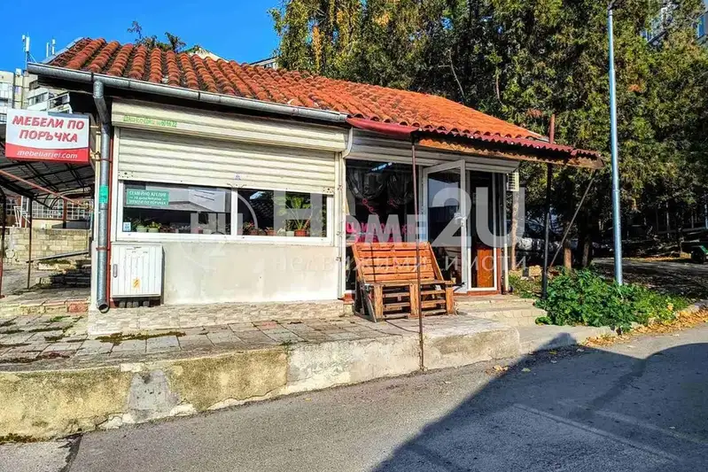 Shop in Varna, Vladislav Varnenchik 1