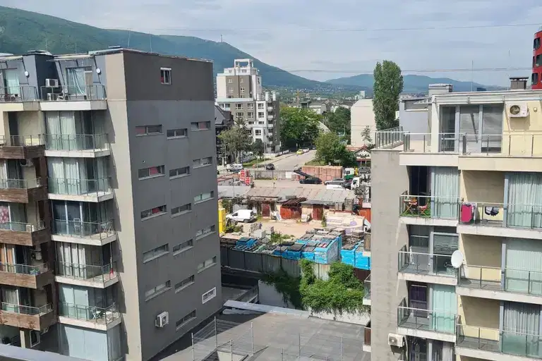 Многостаен апартамент в София, Кръстова вада
