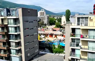 Многостаен апартамент в София, Кръстова вада