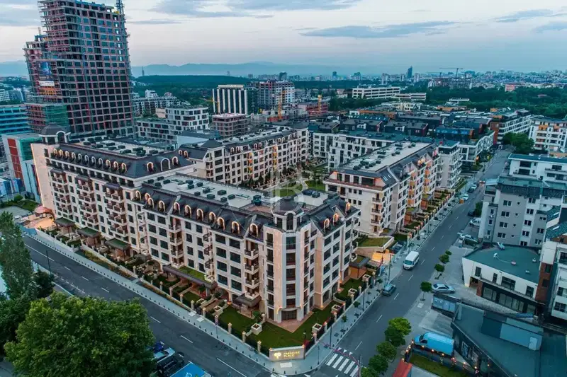 Многостаен апартамент в София, Кръстова вада