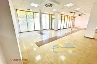 Офис във Велико Търново, Център