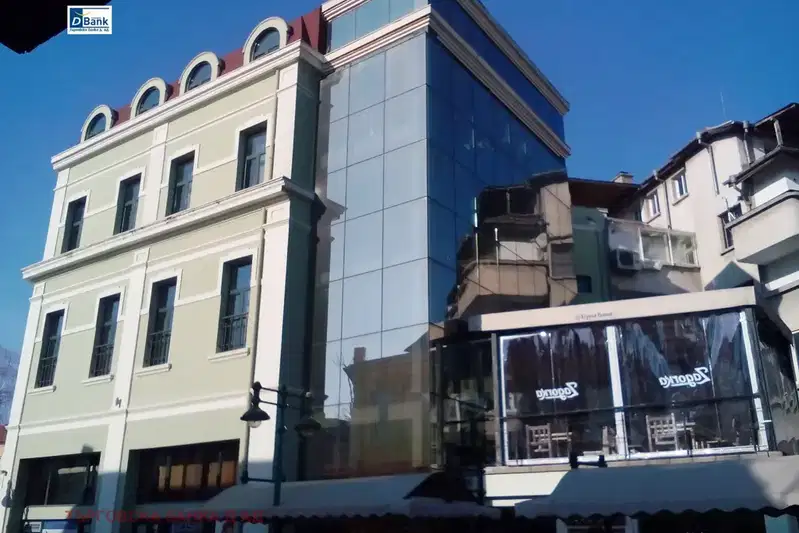 Офис в Бургас, Център