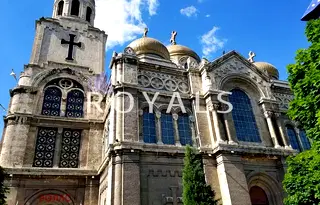 Офис във Варна, Център