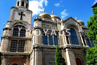 Офис във Варна, Център
