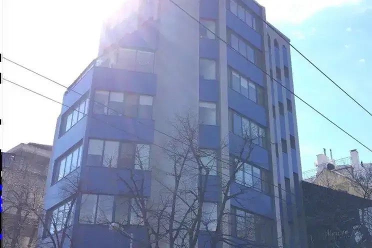 Офис във Варна, Център