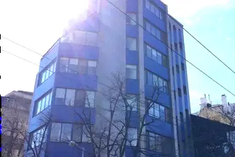 Офис във Варна, Център