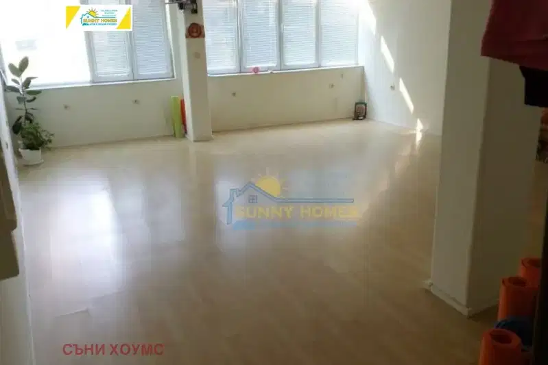 Office in Veliko Tyrnovo, Centyr