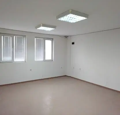 Photo 3 — Office in Pernik, Iztok