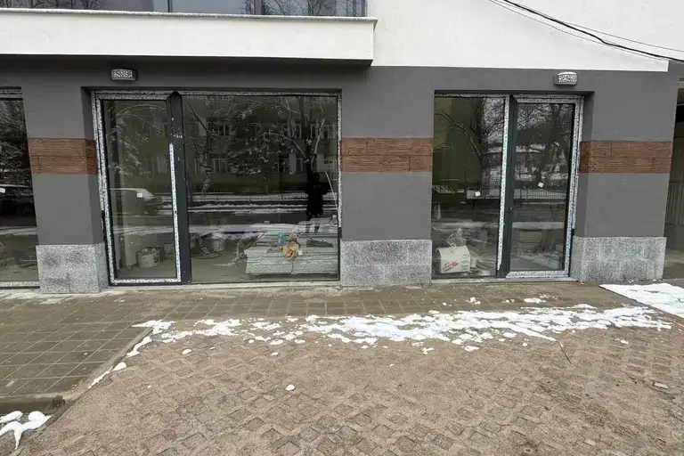 Office in Pernik, Iztok