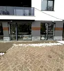 Офис в Перник, Изток