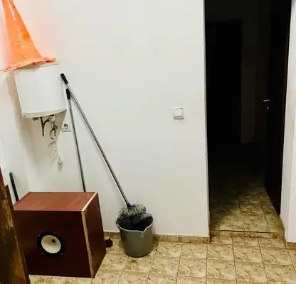 Снимка 4 — Офис във Варна, Западна промишлена зона