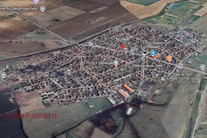 Plot in Mramor