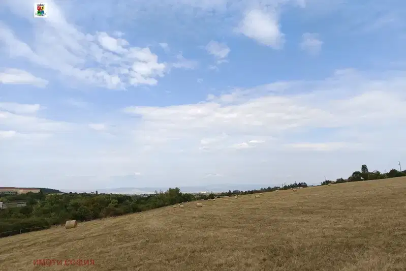Парцел в Банкя