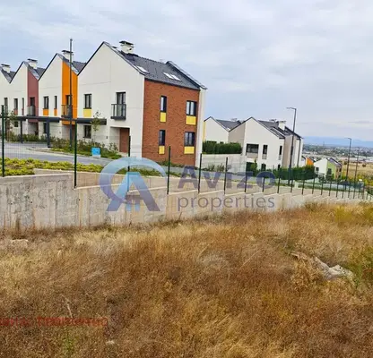 Photo 2 — Plot in Lozen