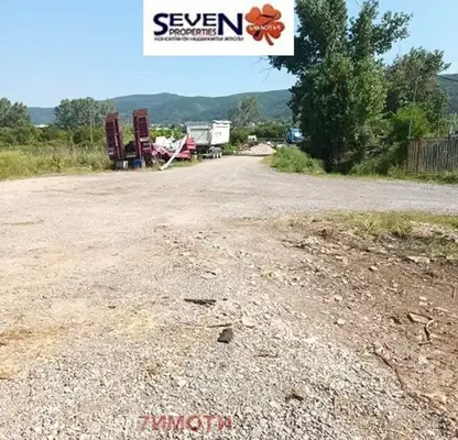 Снимка 4 — Парцел в с. Лозен