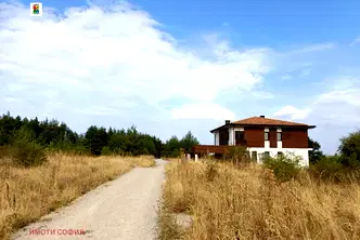 Парцел в Банкя