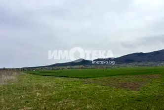Парцел в с. Лозен
