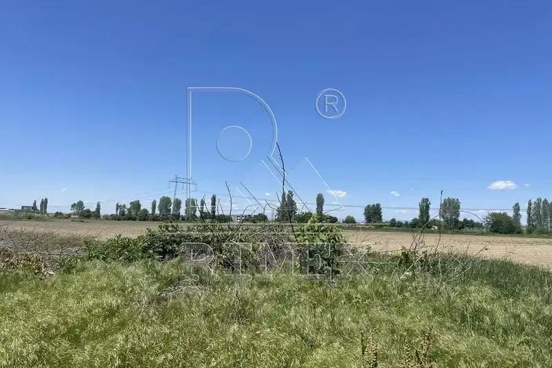 Plot in Plovdiv, Industrialna Zona - Yug