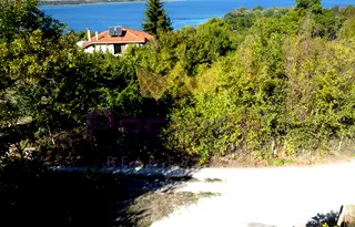 Парцел във Варна, м-т Орехчето
