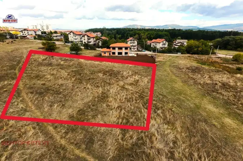 Plot in Pernik, Mogiliche