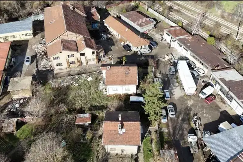 Парцел в София, Обеля